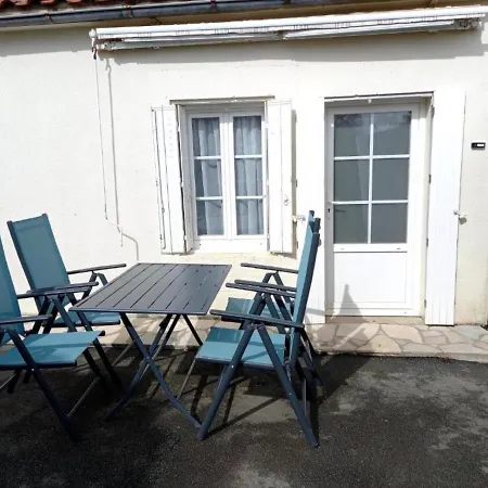 Entre Terre Et Gd Studio Holiday home *